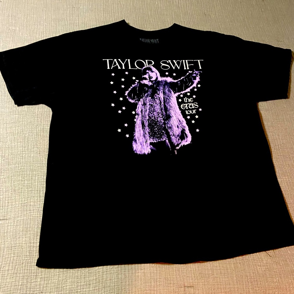 Taylor Swift - ERAS TOUR Shirt - XXL - gently worn - always hung dry